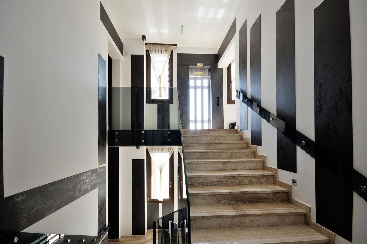 Dominus Residence Cluj-Napoca Buitenkant foto